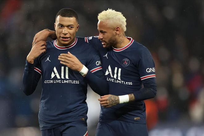 哈登本赛季首次砍下50+，上次单场爆砍50+还在火箭效力