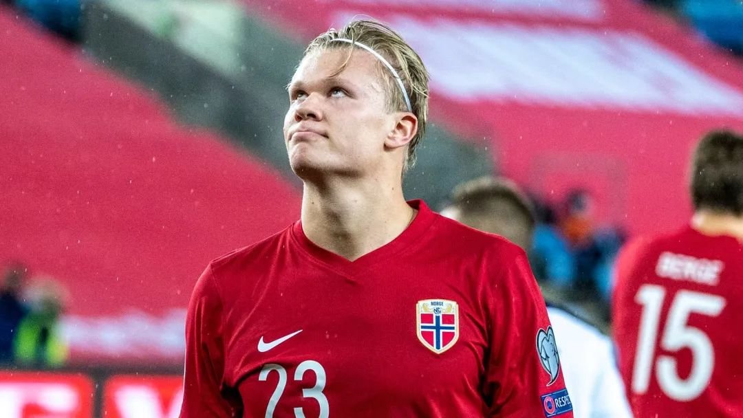 球星晒更衣室照，全队氛围太好了