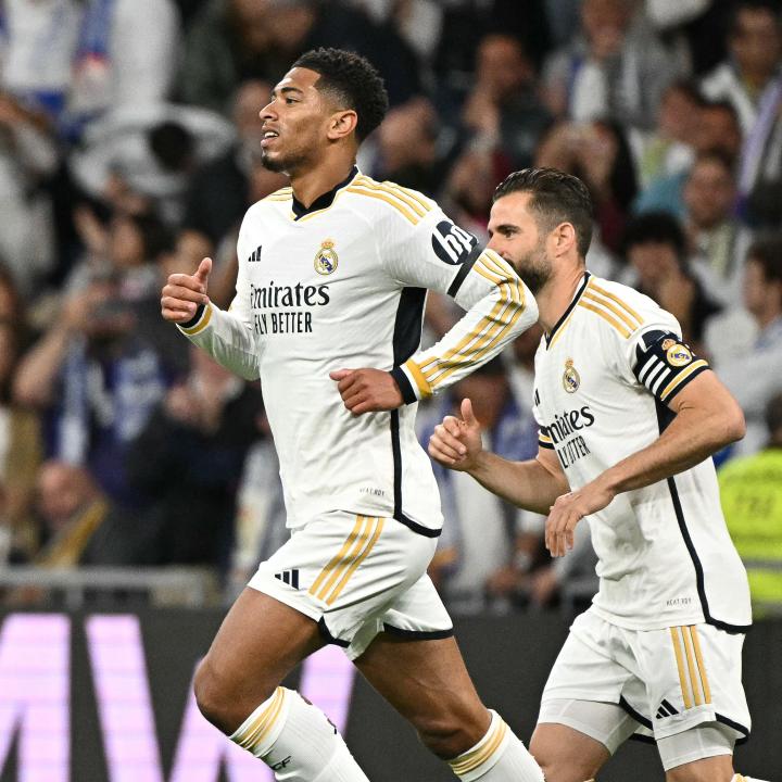 疯狂对轰！康宁汉姆半场18+8+5对飙贝恩21分