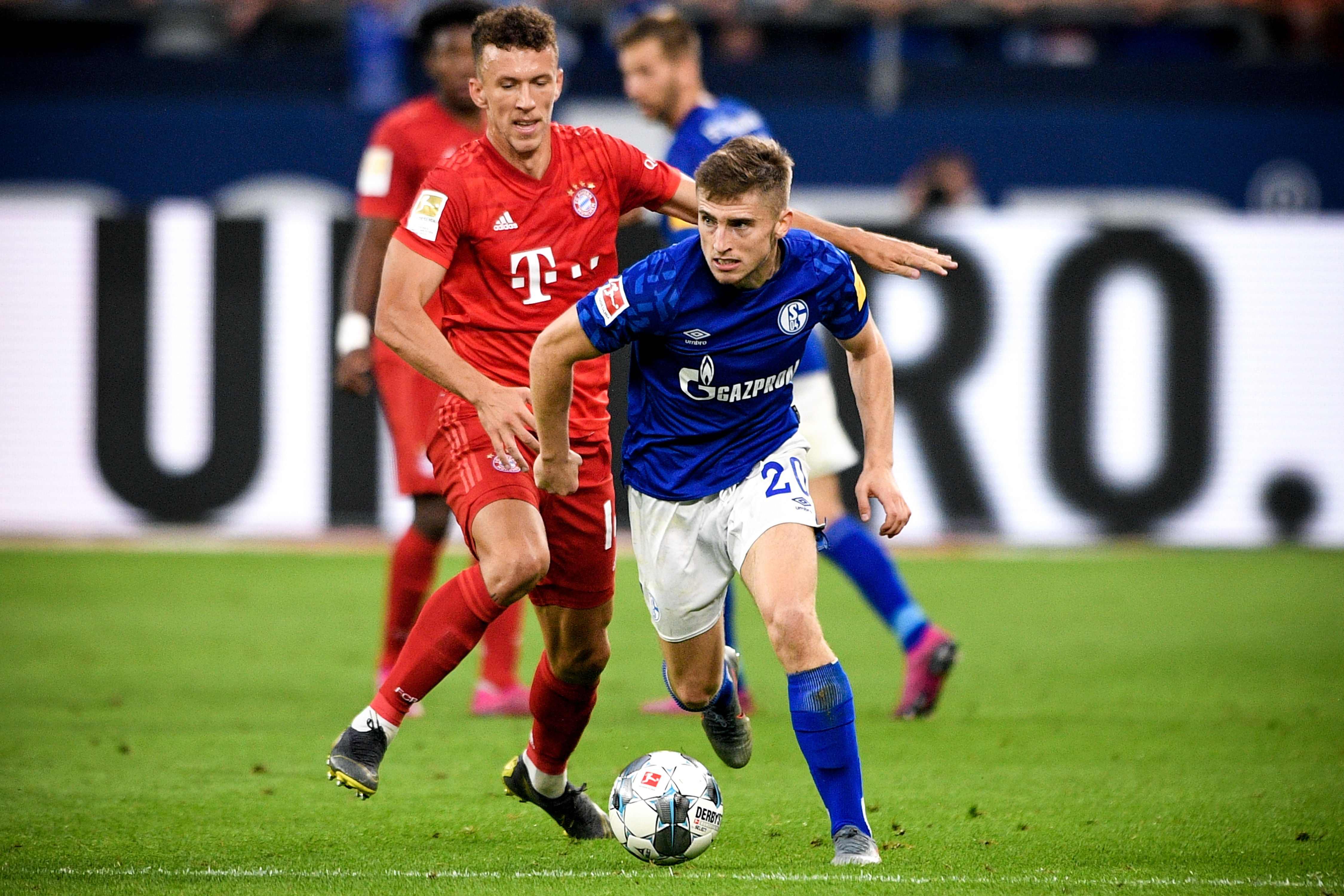 荷兰队攻势凌厉