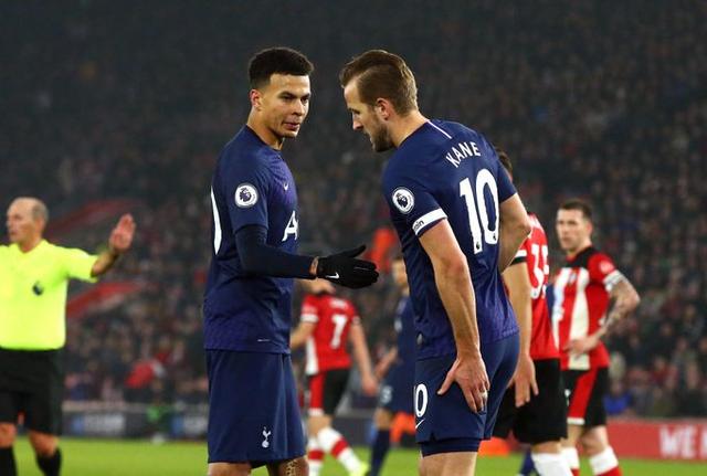 斯科尔斯、卡拉格都认为：哈白布是足球历史上最佳中场组合