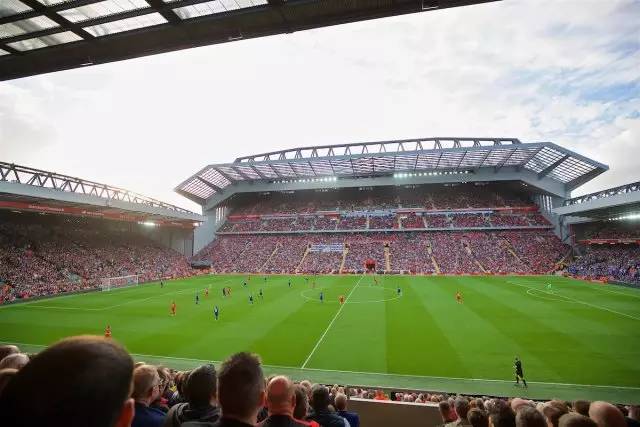 半岛晨报：中足联不作为，中超倒数第二轮不同时开球影响公平