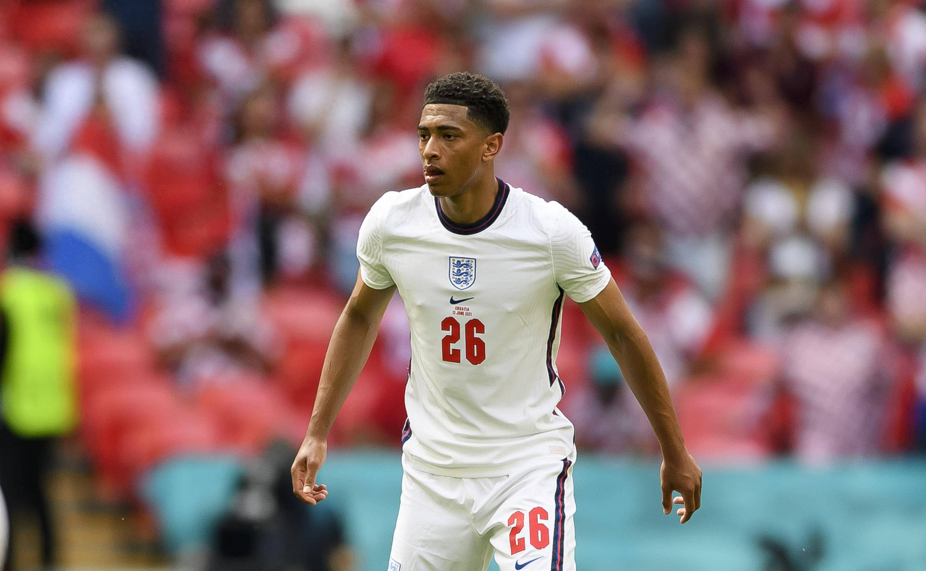 爱德华兹联手欧文！从哈登加兰再到莫兰特，华子指定自己冲冠搭档