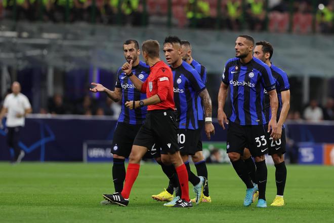 篮网半场获得20次罚球，托马斯轰19分紧咬比分