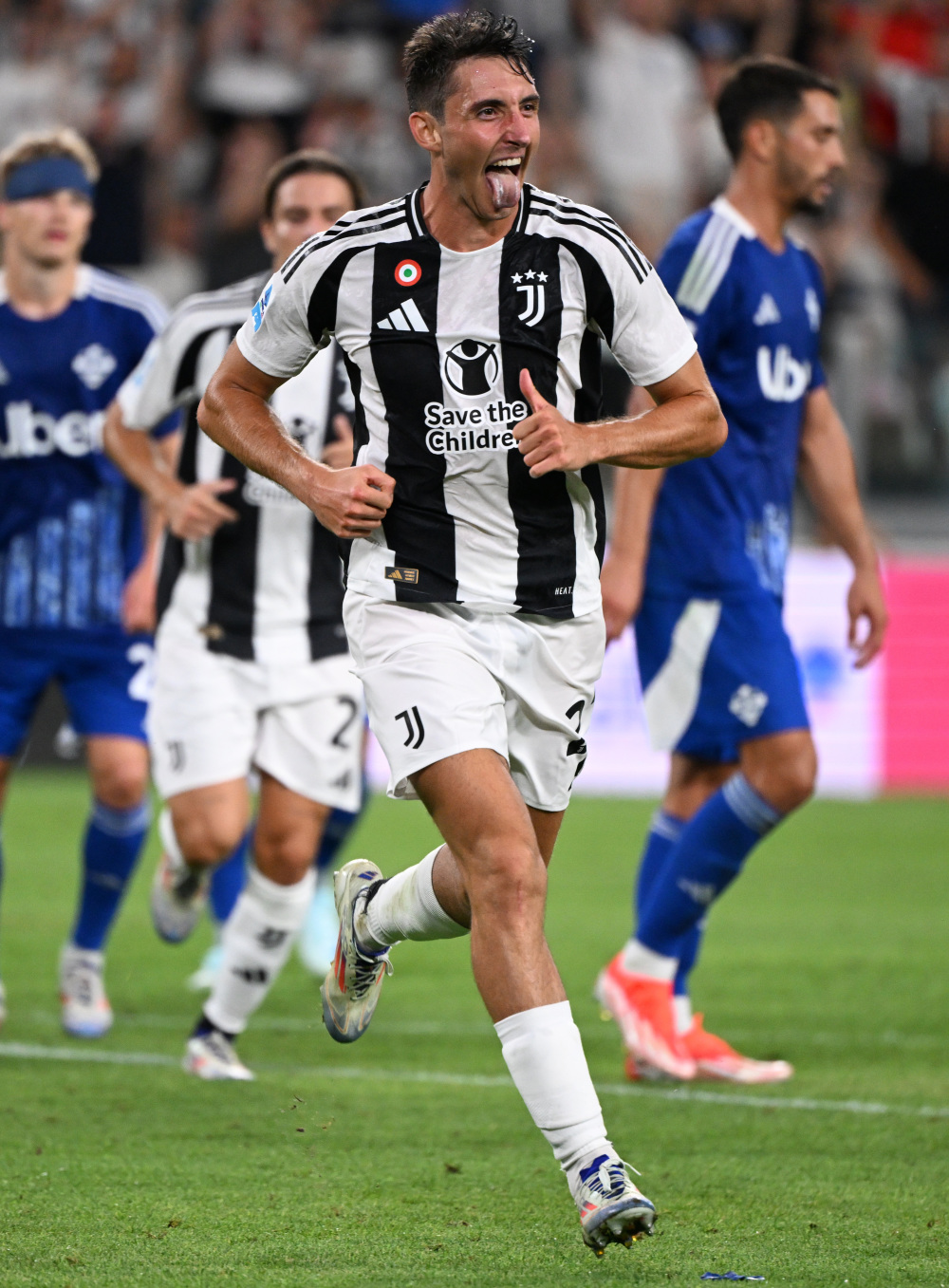 湖人vs马刺前瞻：湖人阵容齐整冲四强，一场定胜负悬念十足